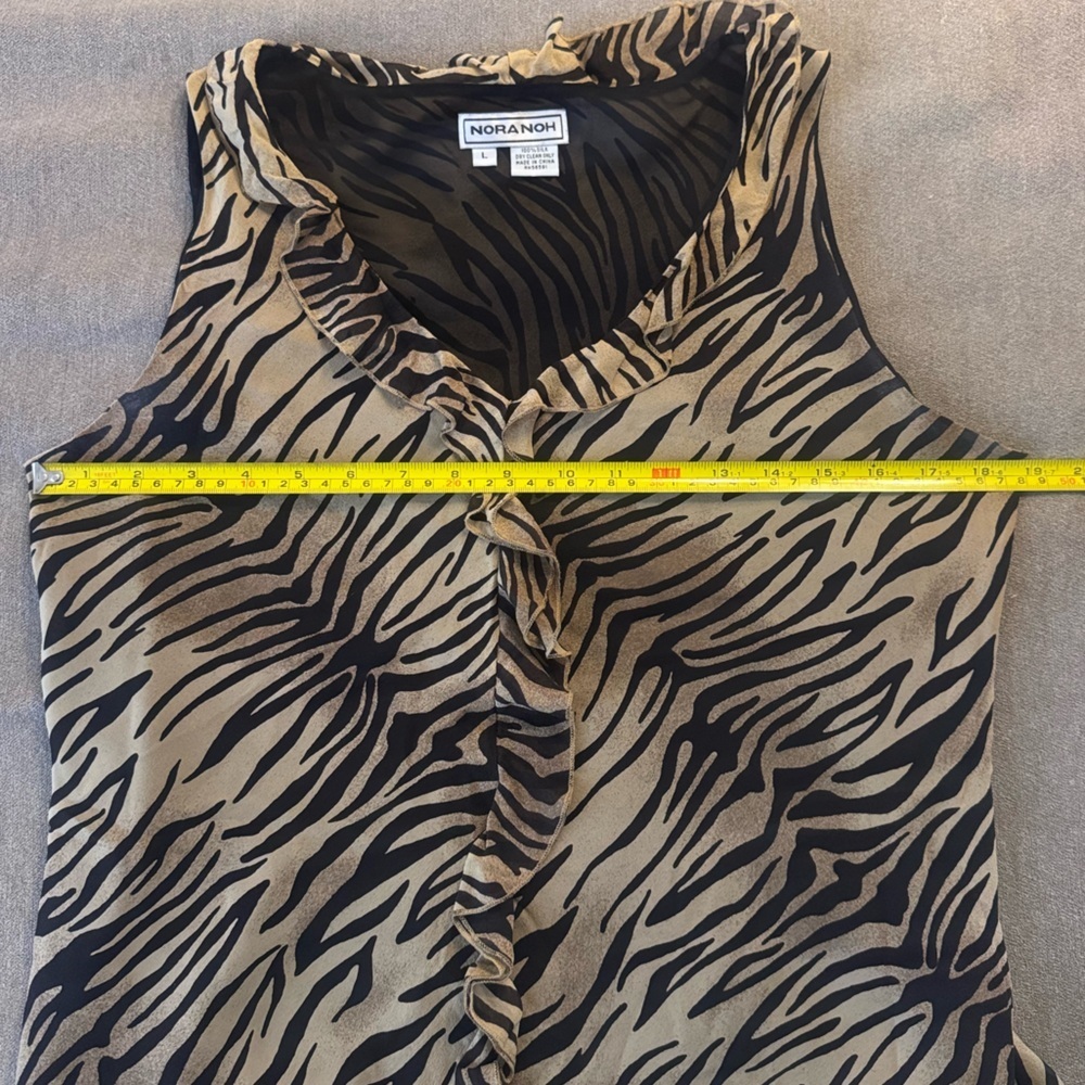 90s Vintage Silk Zebra Print Ruffled Blouse - Picture 6 of 6